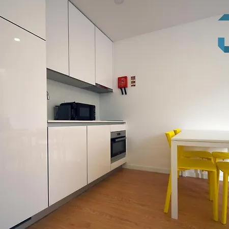 Apartment Sogra By Jc With Balcony
